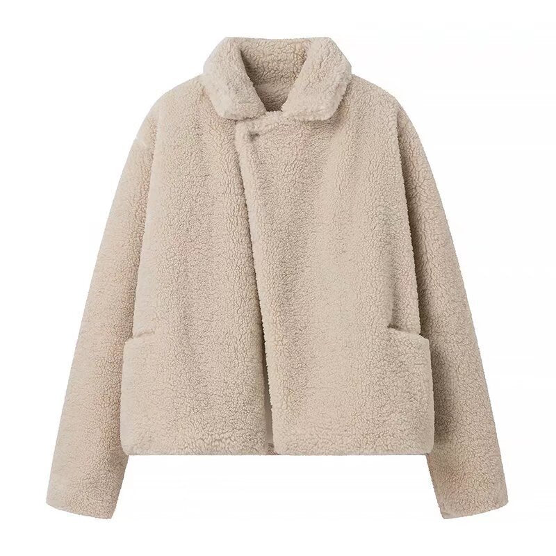 Beige cropped teddy jacket buttoned, product view