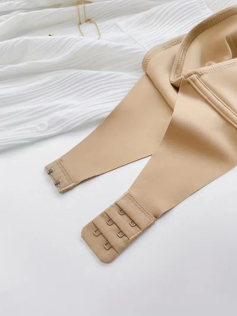 Close up of the hook band on the nude strapless bra